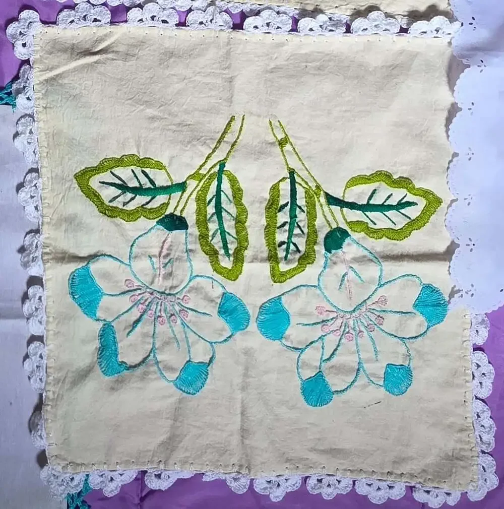 Unbranded lot square